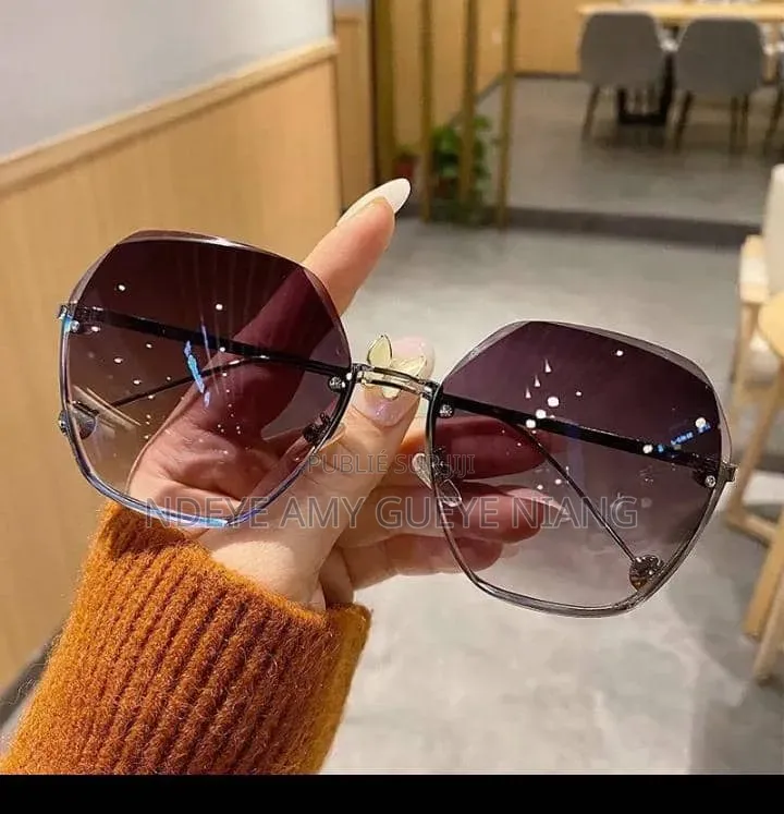 Lunette De Soleil Sunglass by YMA ADAM