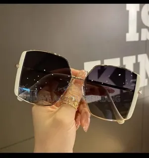 Lunette De Soleil Sunglass by YMA ADAM