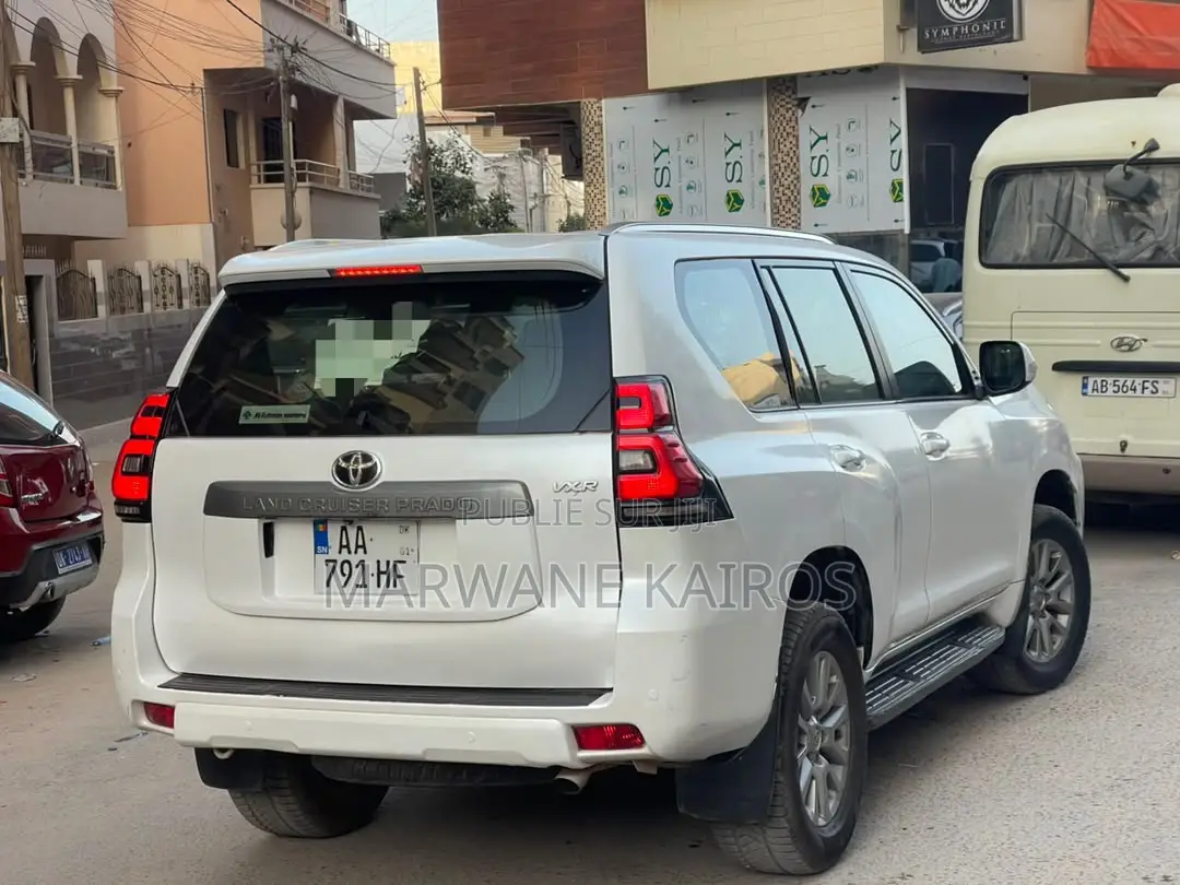 Toyota Land Cruiser Prado 2018 Blanc