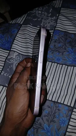 Apple iPhone 15 128 GB Rose