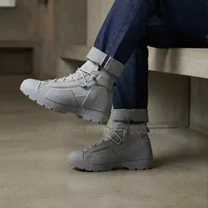 Shoes Converse Gris- Noir- Vert Disponible