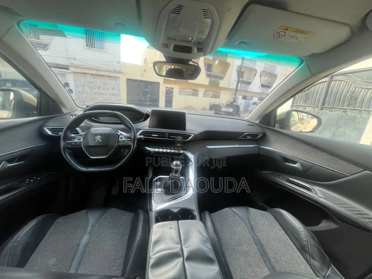 Peugeot 5008 2018 Doré