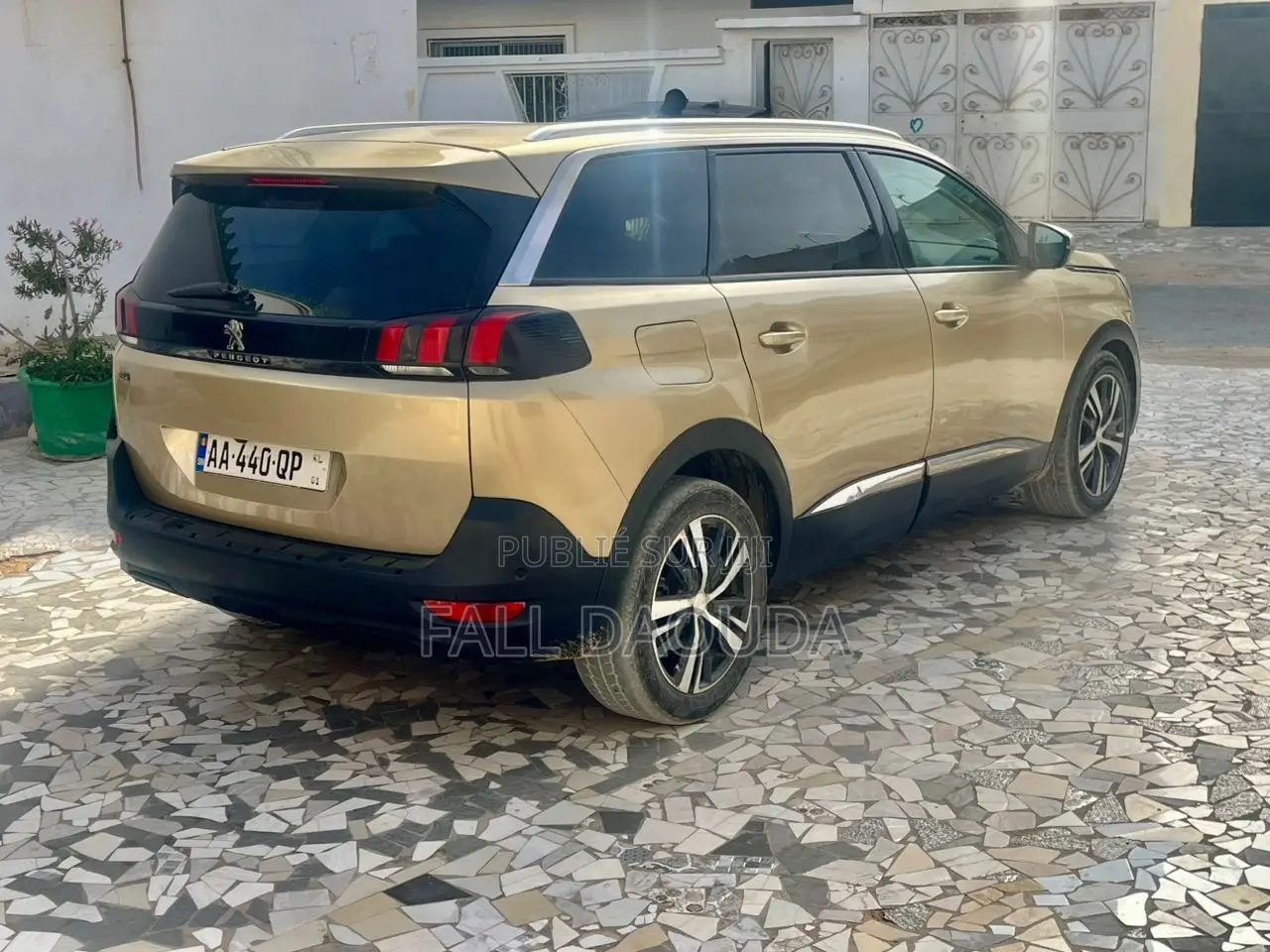 Peugeot 5008 2018 Doré