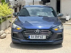 Hyundai Avante 2018 Bleu