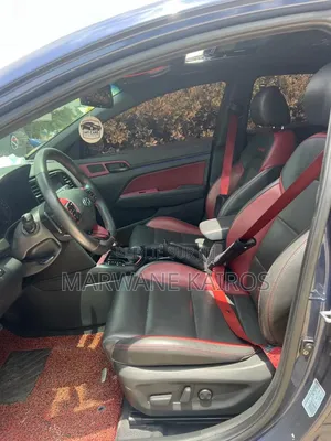 Hyundai Avante 2018 Bleu