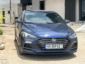 Hyundai Avante 2018 Bleu