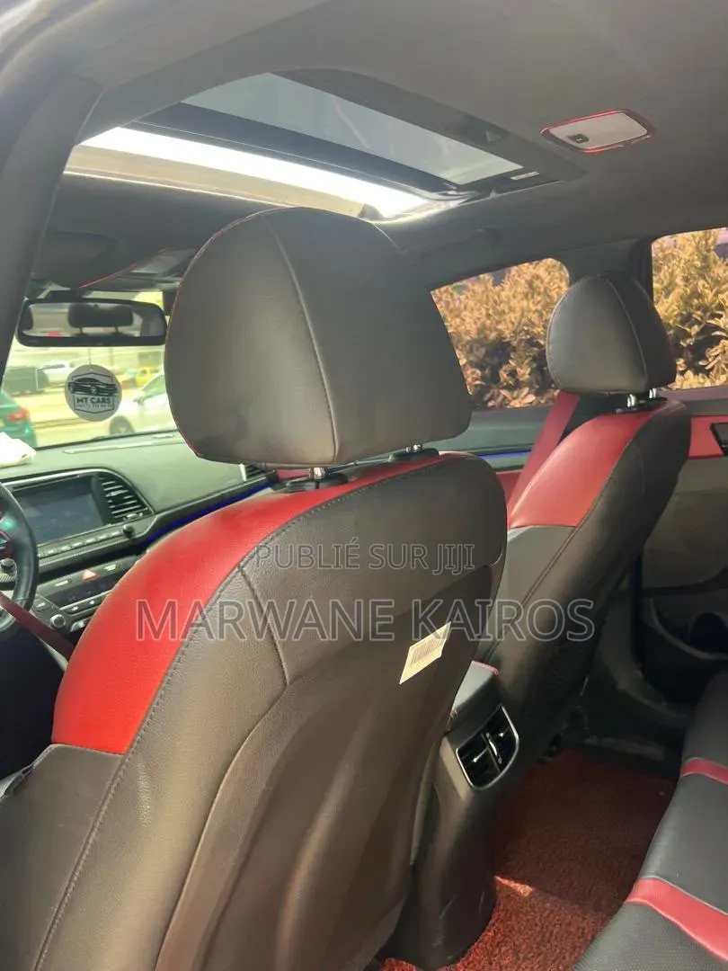Hyundai Avante 2018 Bleu