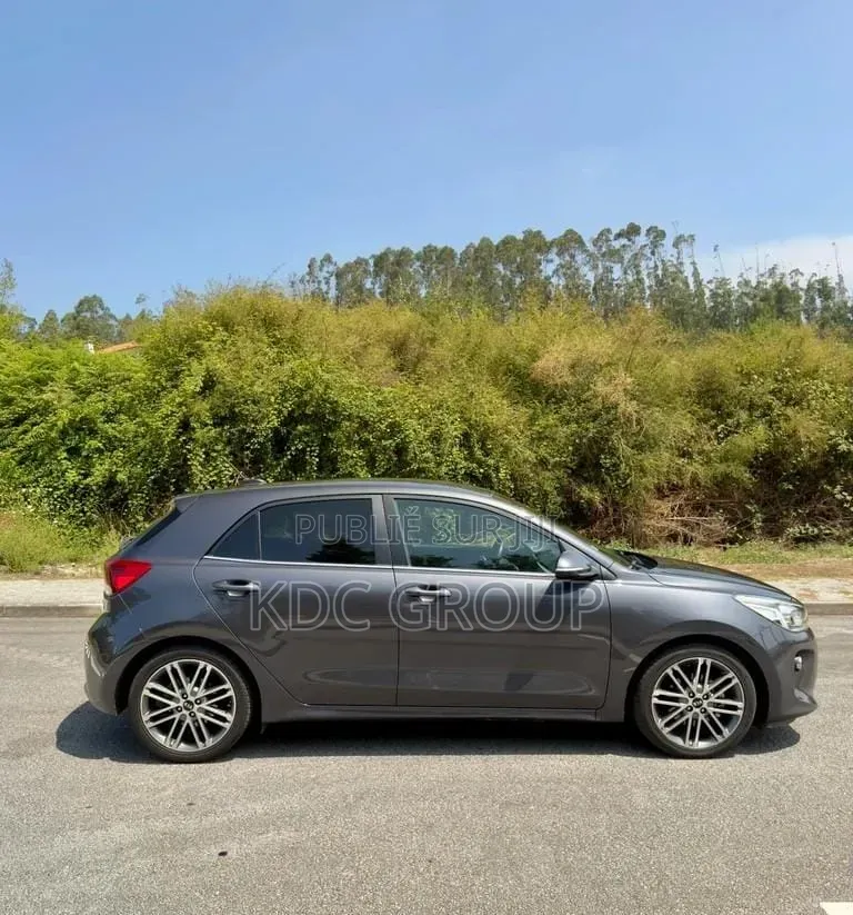 Kia Rio 2017 Gris