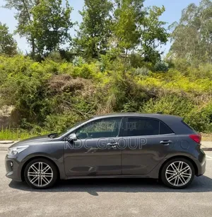 Kia Rio 2017 Gris