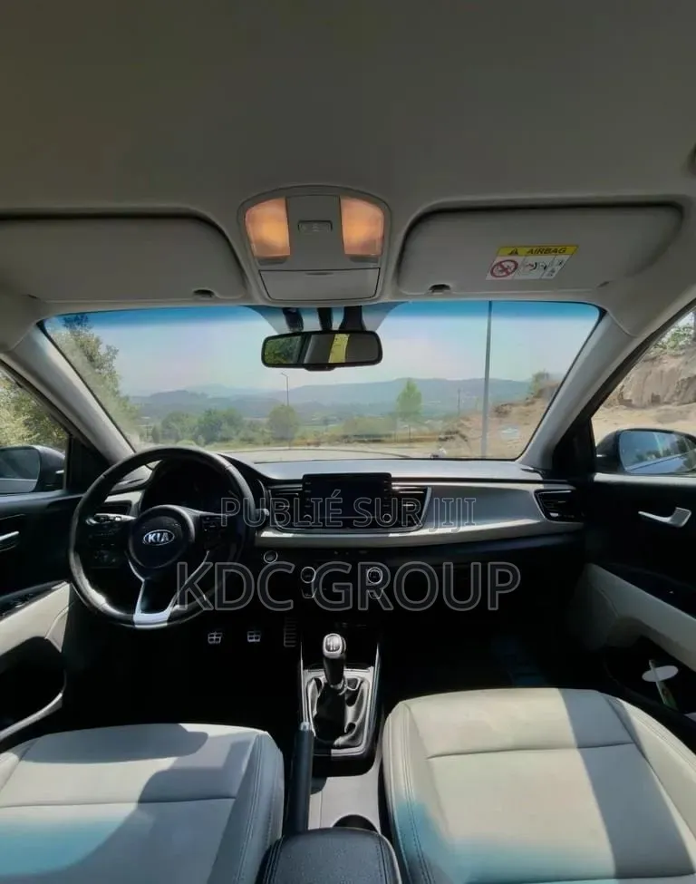 Kia Rio 2017 Gris