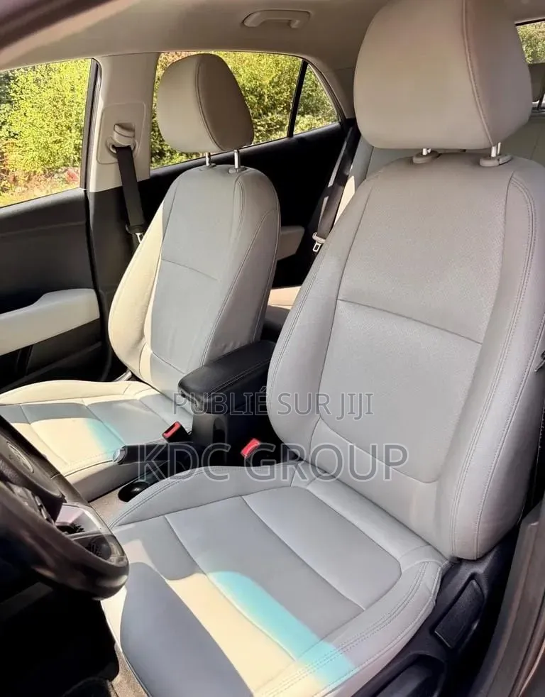Kia Rio 2017 Gris