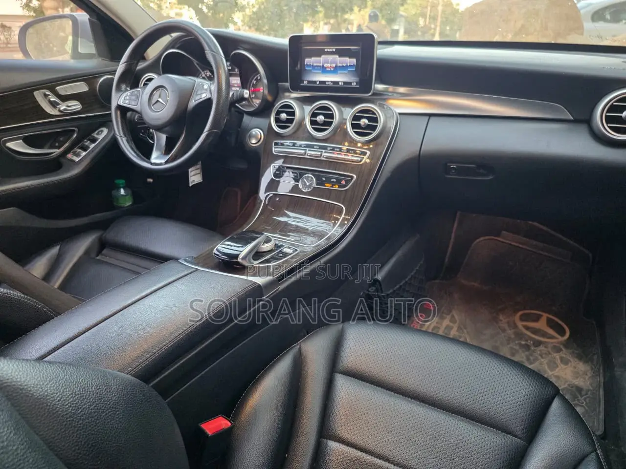Mercedes-Benz C300 Base 4Matic Sedan AWD (2.0L 4cyl 7A) 2016 Gris