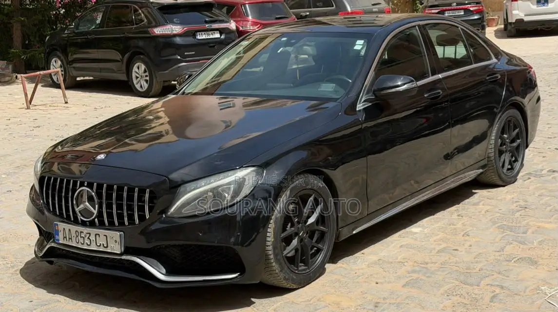 Mercedes-Benz C220 Base 2015 Noir