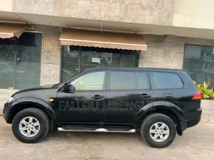 Mitsubishi Pajero Sport 2012 Noir