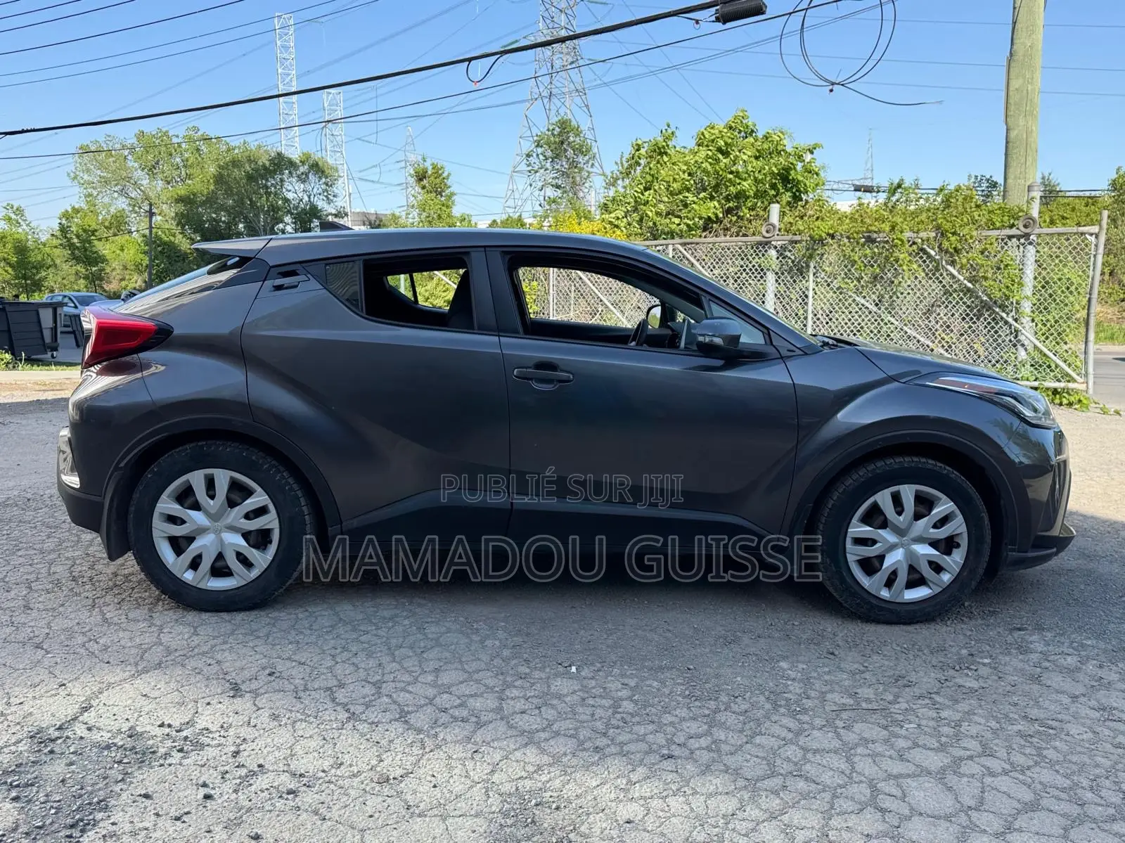 Toyota C-HR XLE 2021 Gris