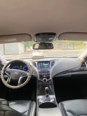 Hyundai Grandeur 2015 Noir