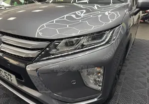 Mitsubishi Eclipse Cross 2019 Gris