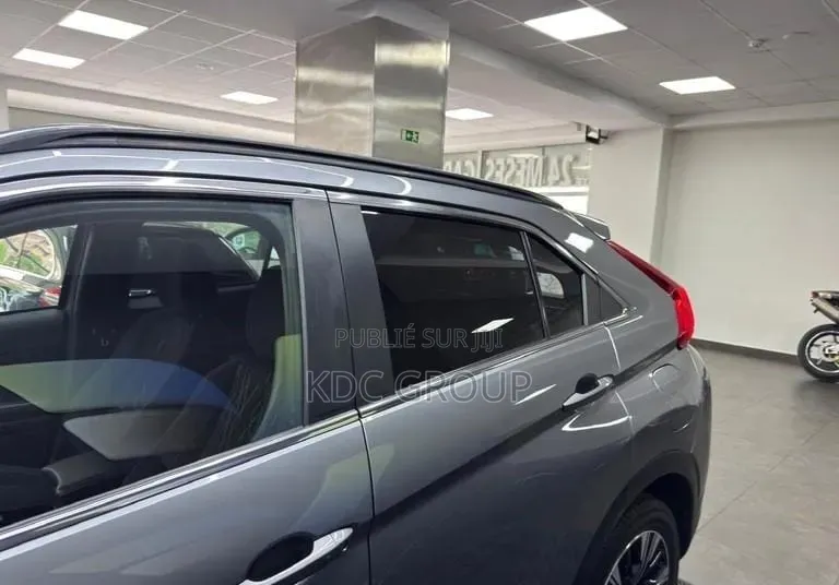 Mitsubishi Eclipse Cross 2019 Gris