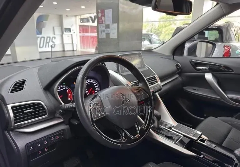 Mitsubishi Eclipse Cross 2019 Gris