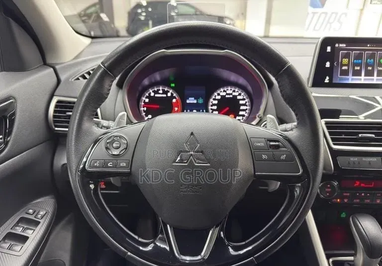 Mitsubishi Eclipse Cross 2019 Gris