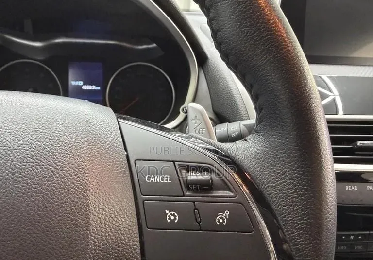 Mitsubishi Eclipse Cross 2019 Gris