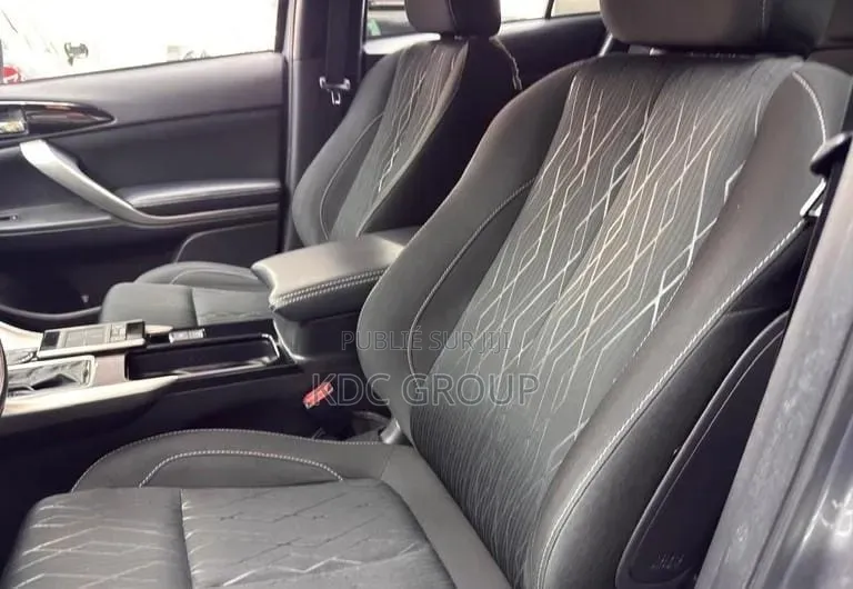 Mitsubishi Eclipse Cross 2019 Gris