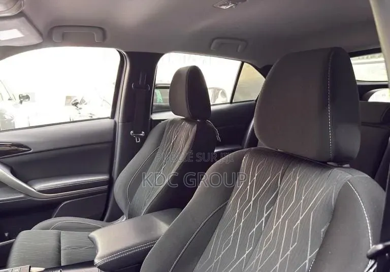 Mitsubishi Eclipse Cross 2019 Gris
