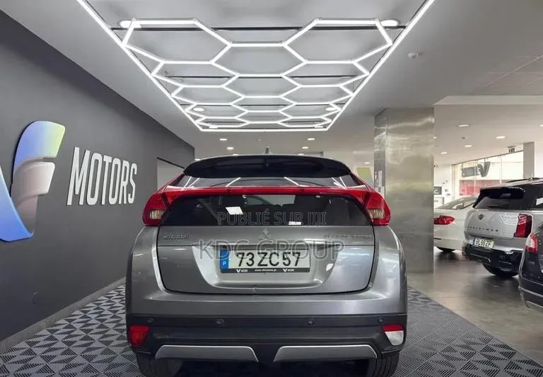 Mitsubishi Eclipse Cross 2019 Gris