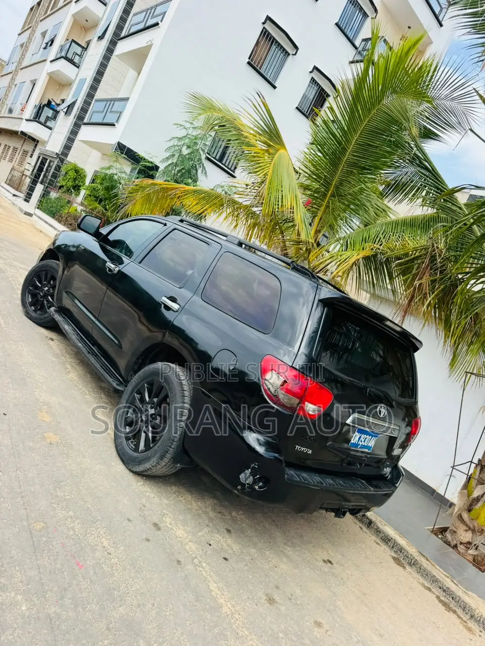 Toyota Sequoia Limited 4dr SUV (5.7L 8cyl 6A) 2012 Noir