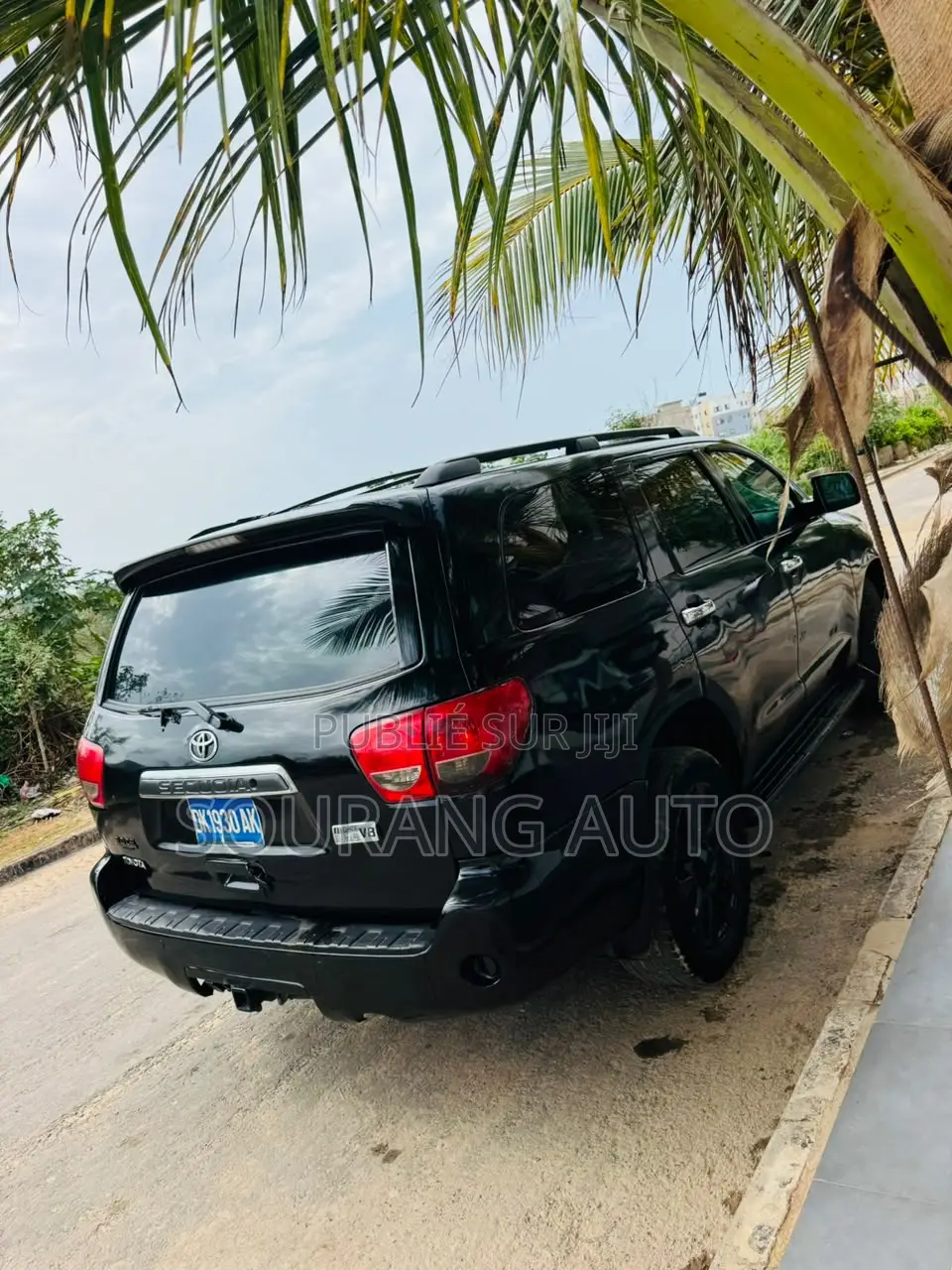 Toyota Sequoia Limited 4dr SUV (5.7L 8cyl 6A) 2012 Noir