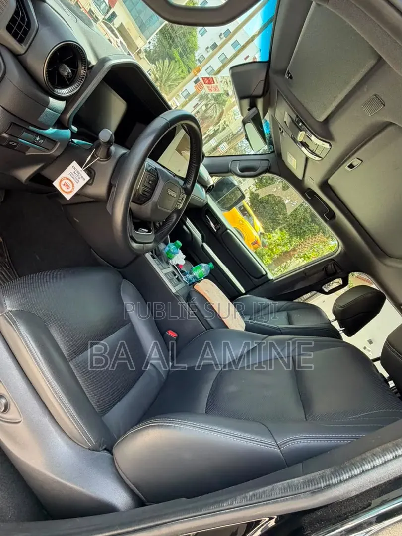 Toyota Land Cruiser Prado 2025 Noir
