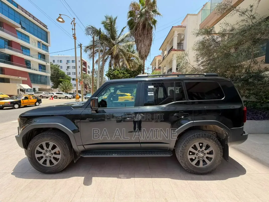 Toyota Land Cruiser Prado 2025 Noir