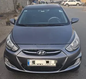 Hyundai Accent 2015 Gris