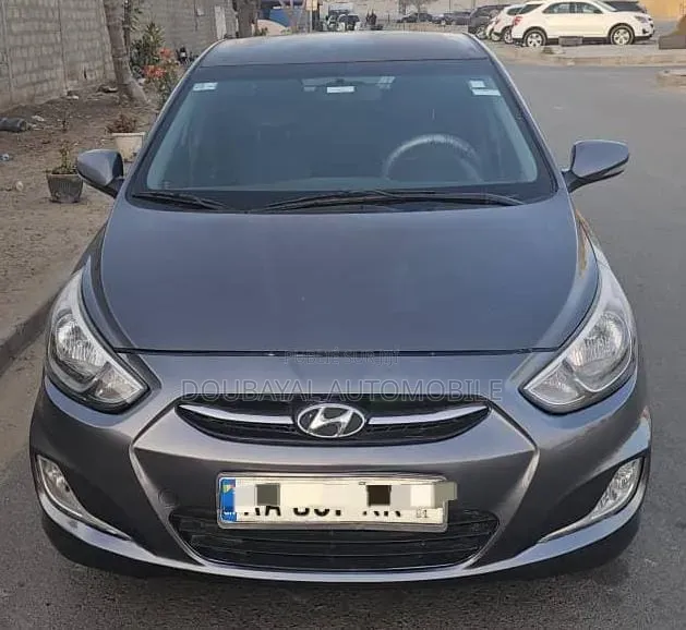 Hyundai Accent 2015 Gris