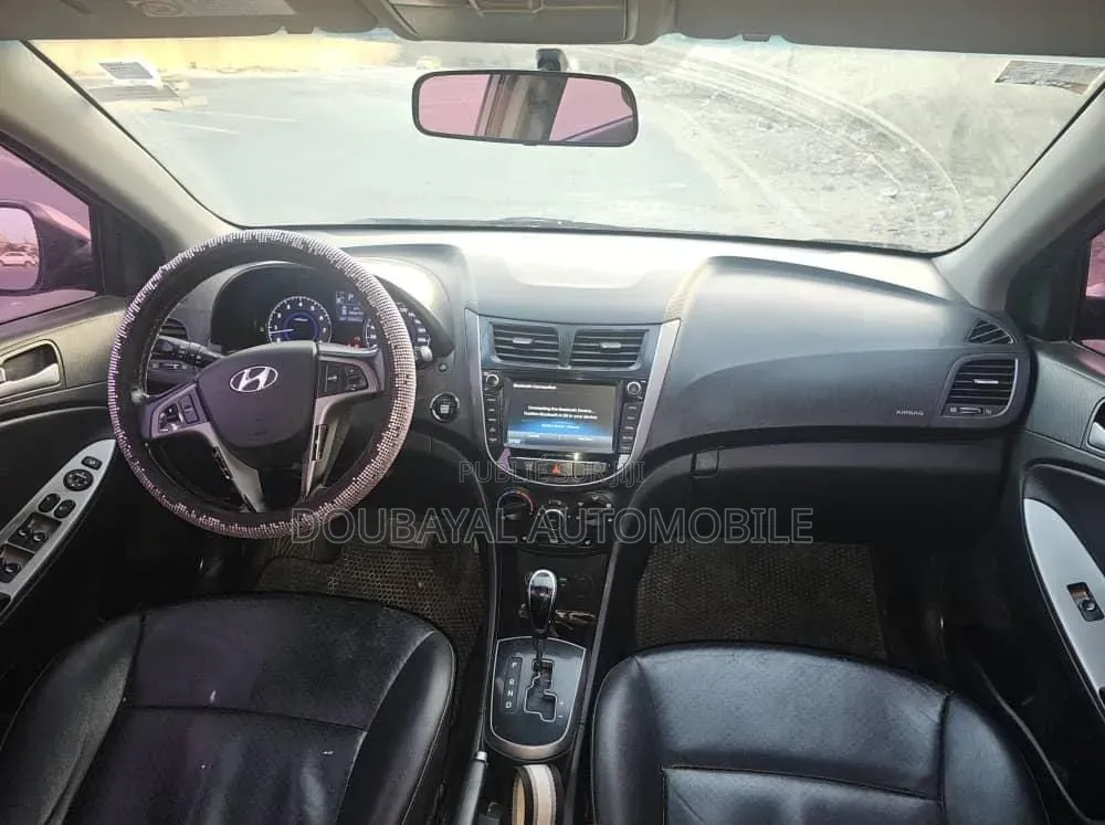Hyundai Accent 2015 Gris