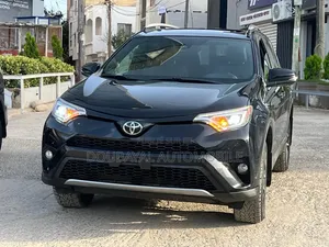 Toyota RAV4 2018 Noir Mat