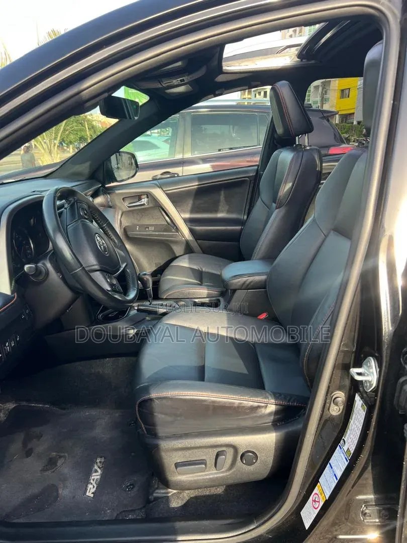 Toyota RAV4 2018 Noir Mat