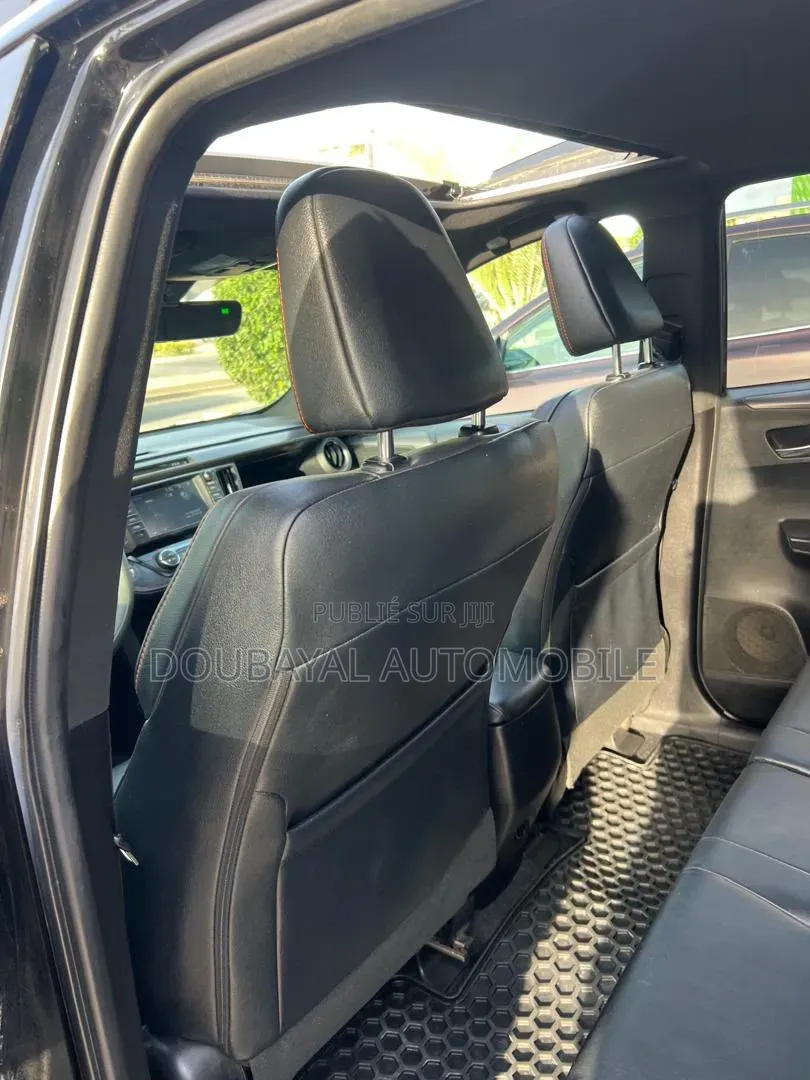 Toyota RAV4 2018 Noir Mat