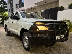 Mitsubishi L200 2025 Blanc