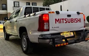 Mitsubishi L200 2025 Blanc