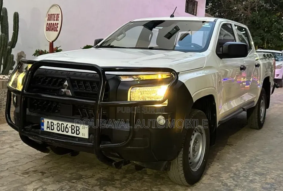 Mitsubishi L200 2025 Blanc