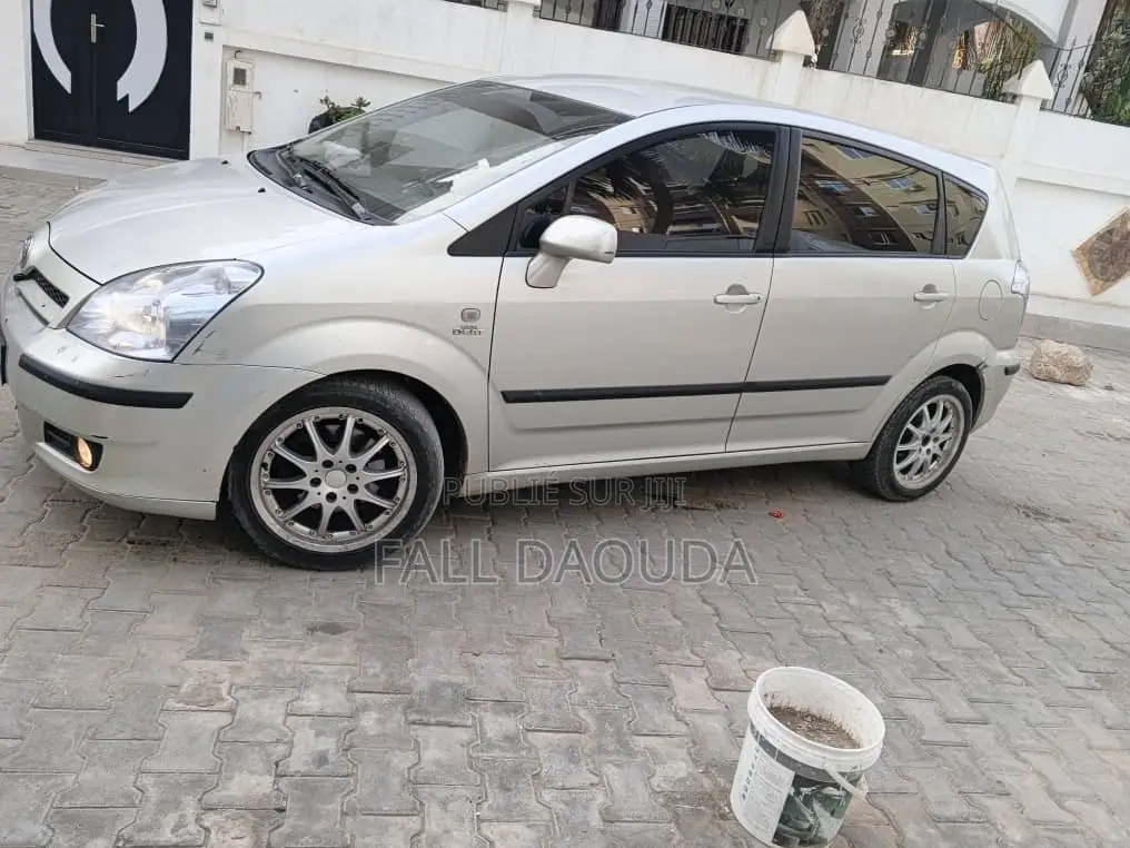 Toyota Verso 2011 Autre