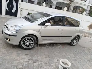 Toyota Verso 2011 Autre