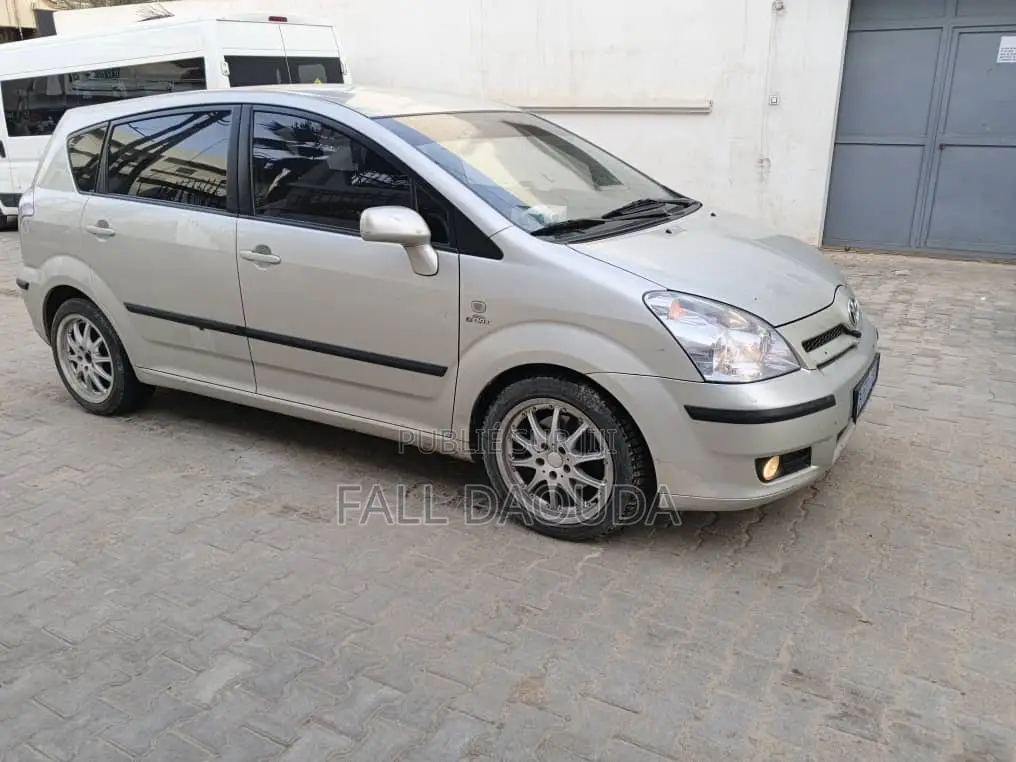 Toyota Verso 2011 Autre