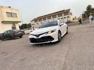 Toyota Camry 2019 Blanc