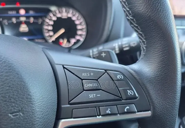 Nissan Juke 2023 Gris