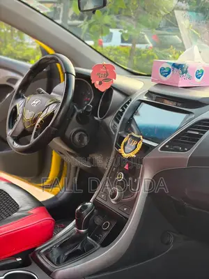 Hyundai Elantra 2016 Jaune