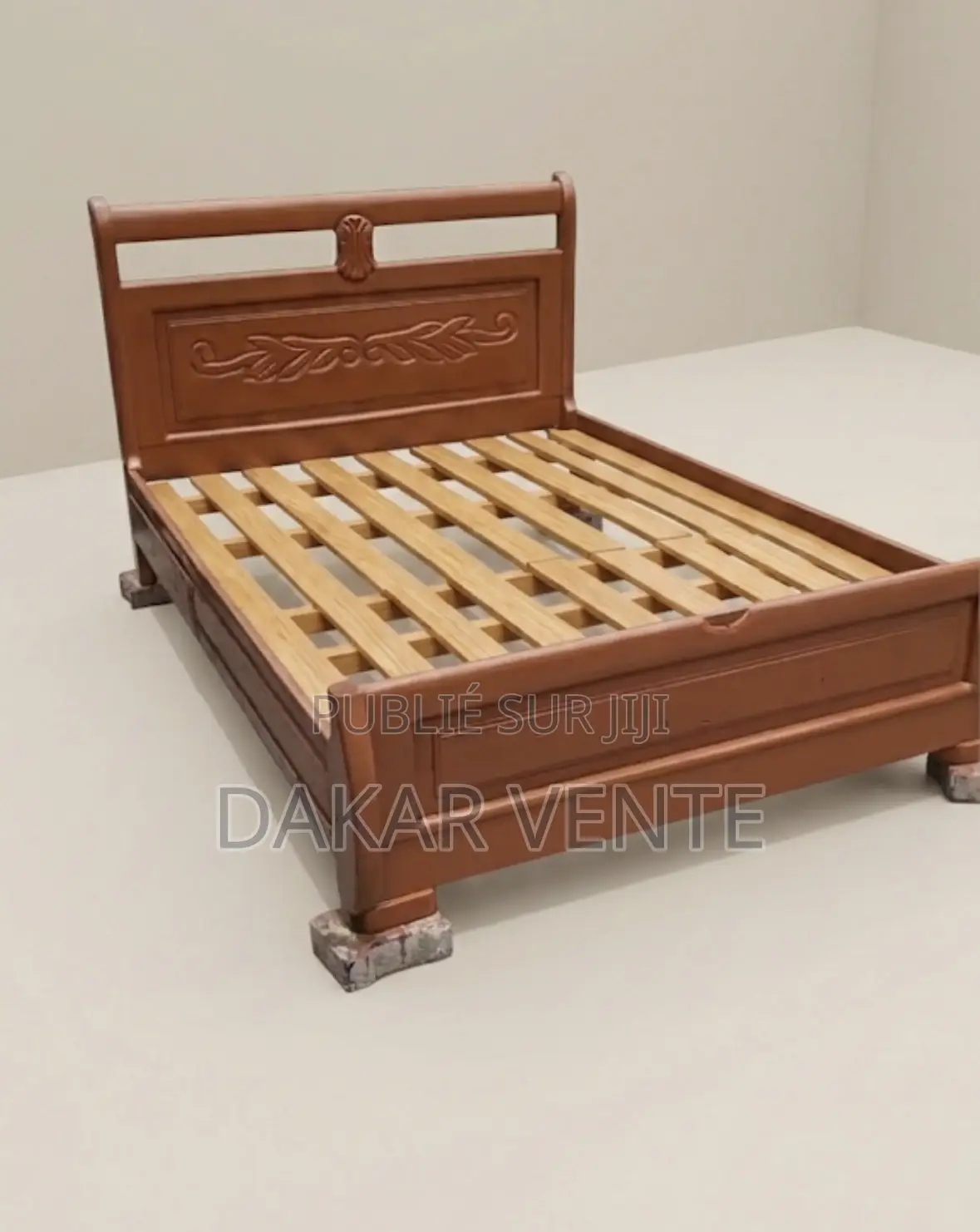 Lit 2 Places Avec Design en Marron