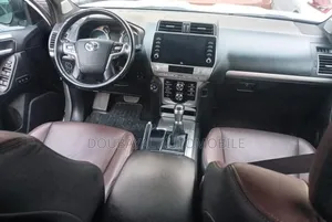 Toyota Land Cruiser Prado 2021 Blanc