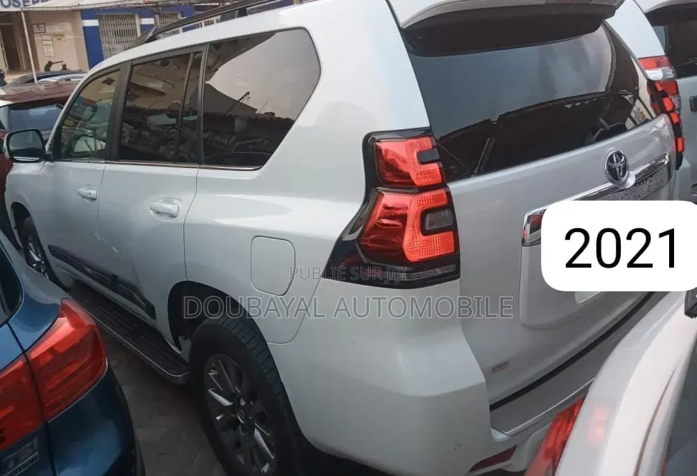 Toyota Land Cruiser Prado 2021 Blanc